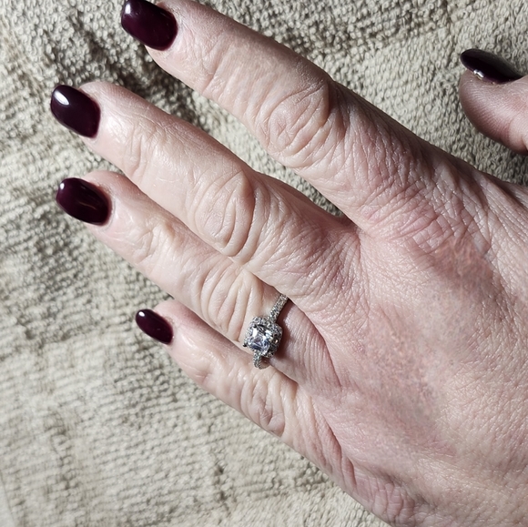 Silver 💍 Ring Cubic Zirconia Halo Ring - Picture 9 of 10